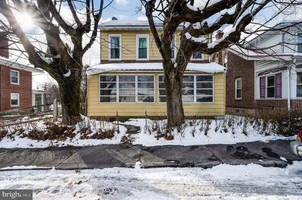 2215 Main St, MOHRSVILLE, PA 19541