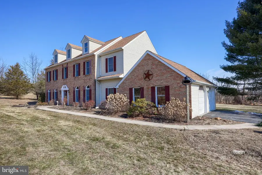 11 Morlatton Rd, Douglassville, PA 19518 - #2