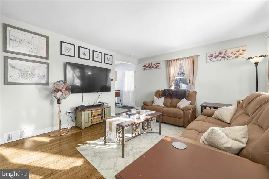 11 Margaret Dr, Reading, PA 19609 - Image #3