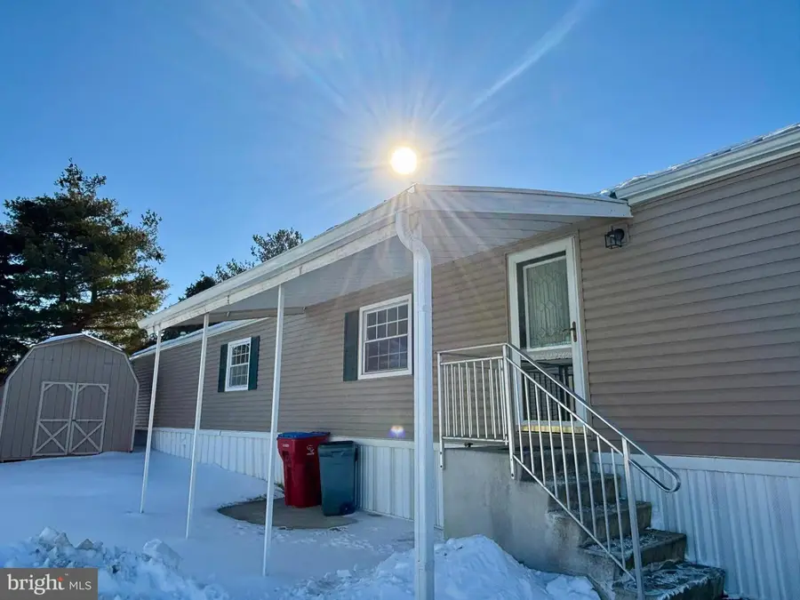 1004 Heath Ave, Reading, PA 19605 - Image #2