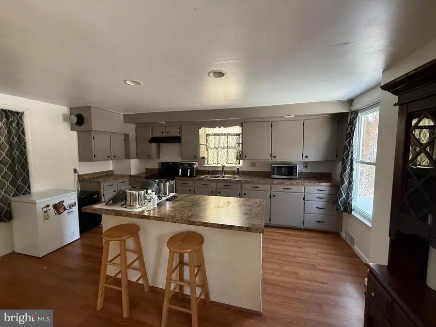 108 Poplar Rd, Fleetwood, PA 19522 - #2