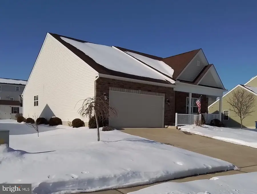 16 Danbury Ct, Reading, PA 19605 - Image #2