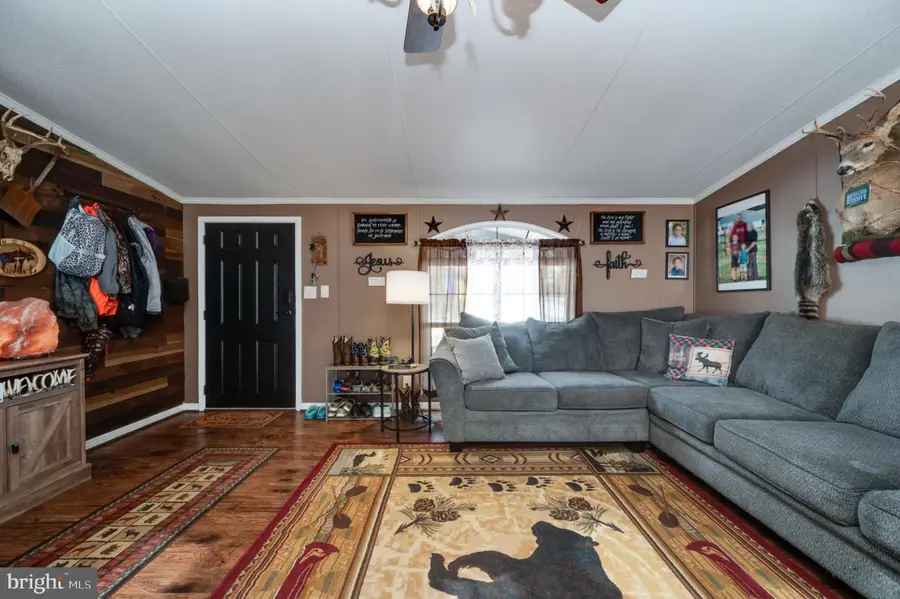60 Laurel Ave, Birdsboro, PA 19508 - Image #3