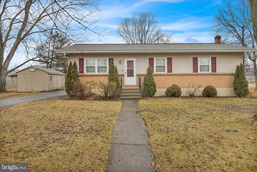 219 Shockley Dr, Birdsboro, PA 19508 - #2