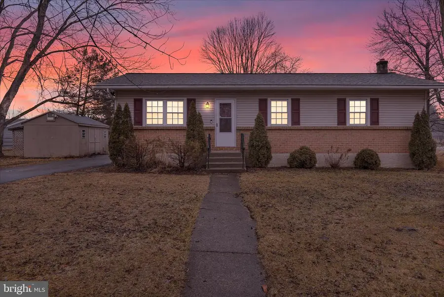 219 Shockley Dr, Birdsboro, PA 19508 - #3