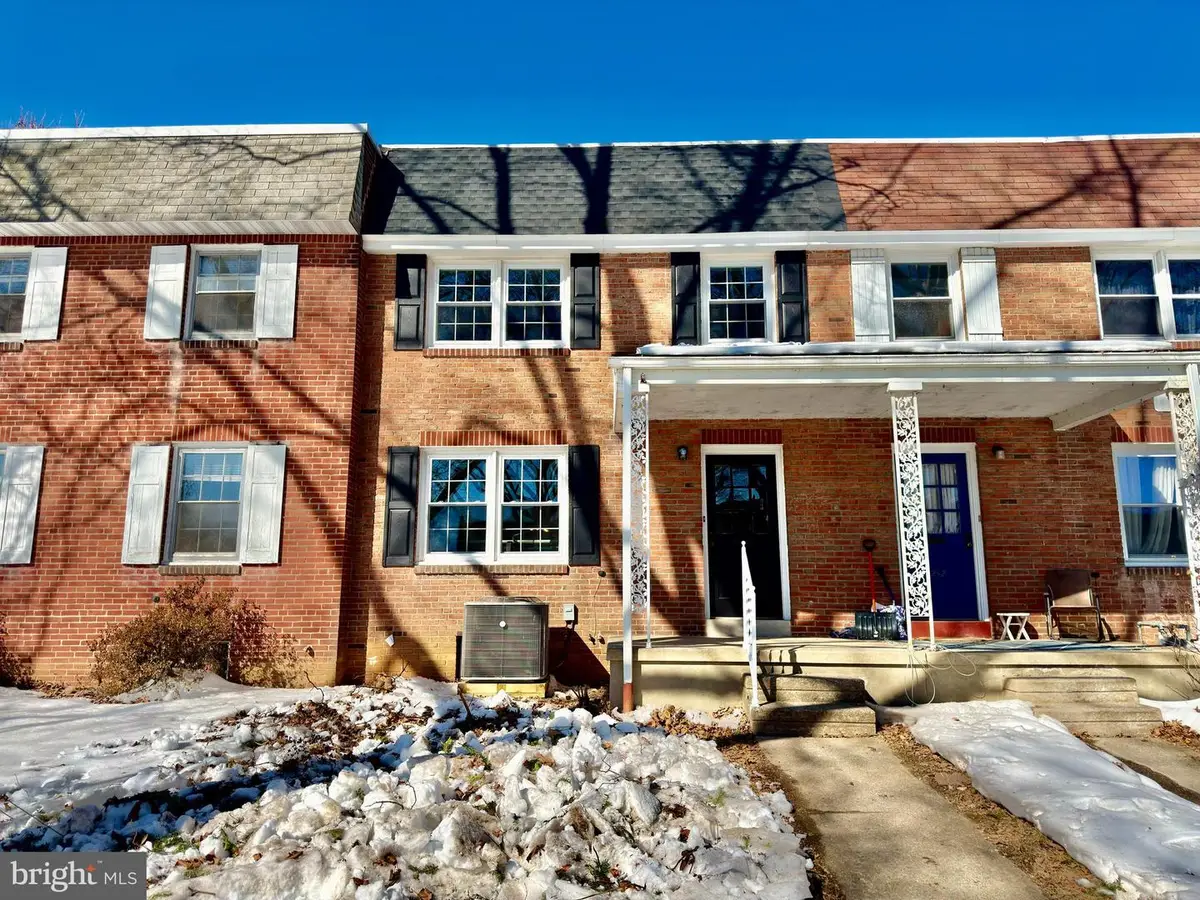 244 Sycamore Rd, Reading, PA 19611 - #1