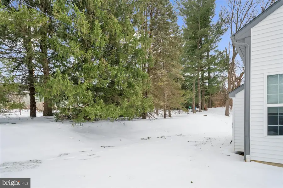 200 Sianna Cir, Wernersville, PA 19565 - #2