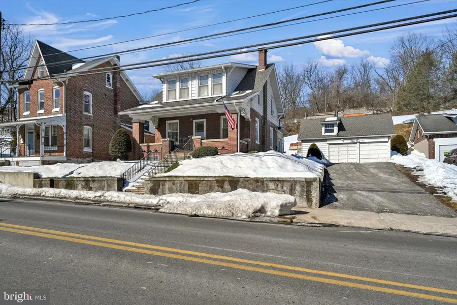 335 Main St, Leesport, PA 19533 - #2