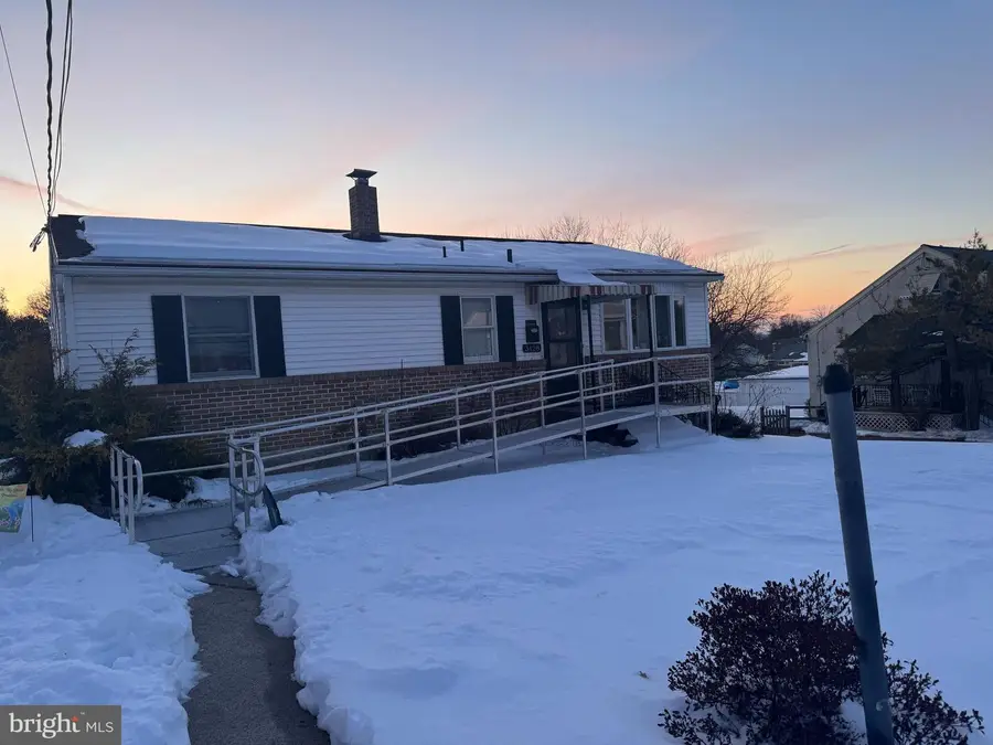 3428 Raymond St, Reading, PA 19605 - #2