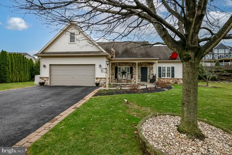 45 Thea Ct, Womelsdorf, PA 19567 - #2