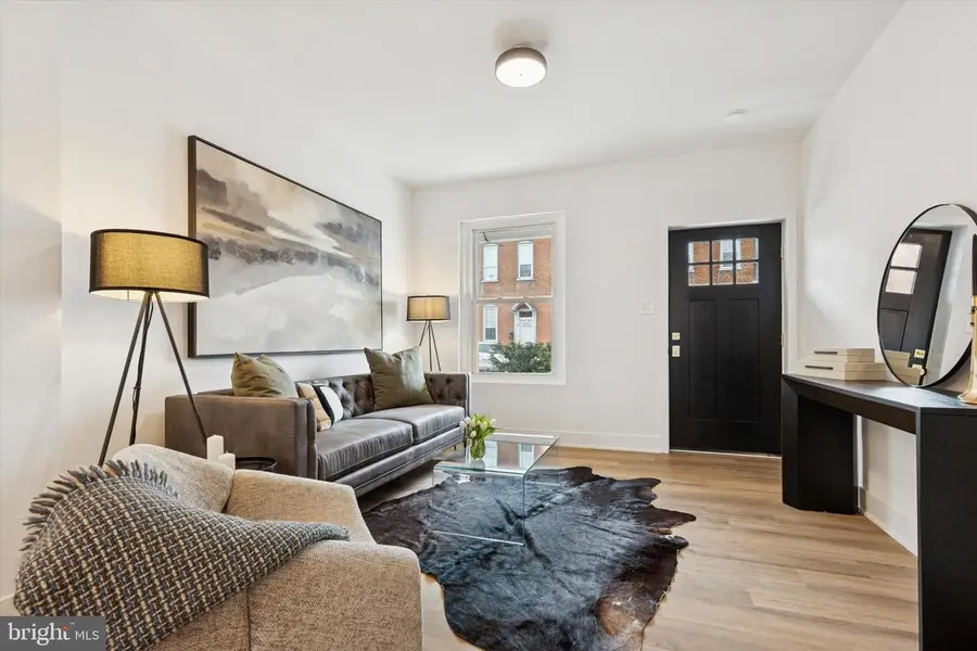 34 S Franklin St, Boyertown, PA 19512 - #3