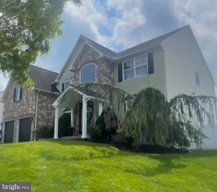 303 Buckhead Ln, Douglassville, PA 19518 - #3