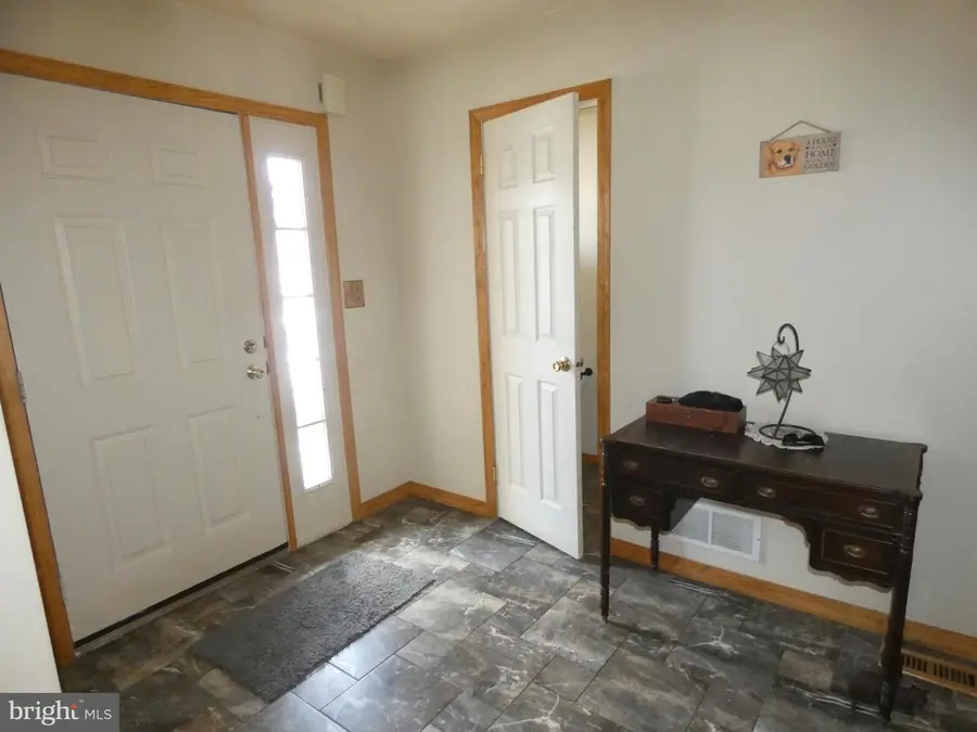 39 Fox Glove Ln, Reading, PA 19606 - #2