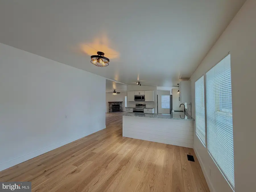 15 Rebecca St, Wernersville, PA 19565 - #3