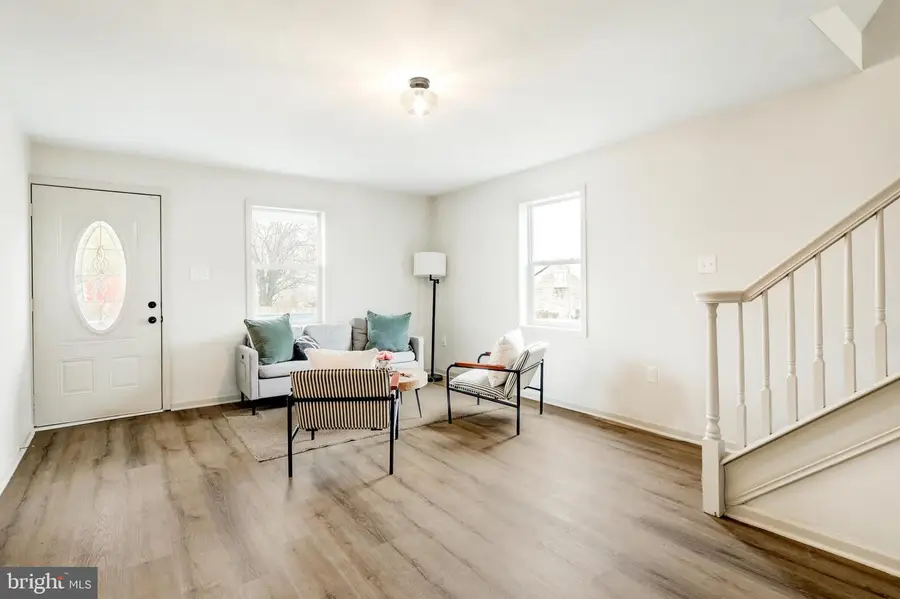 5 Edgewood Ave, Temple, PA 19560 - #3