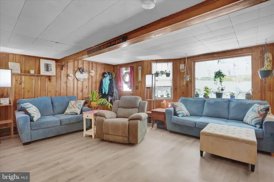 1825 Moselem Springs Rd, Hamburg, PA 19526 - #2