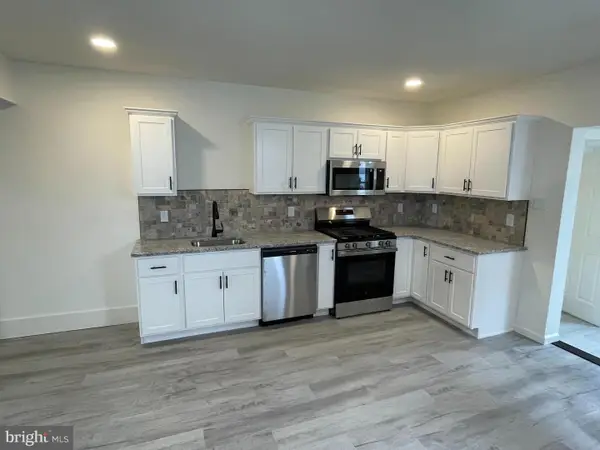 117 N Robeson St, ROBESONIA, PA 19551