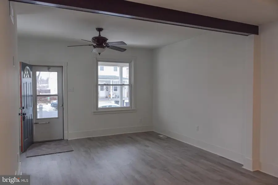 117 N Robeson St, Robesonia, PA 19551 - #3