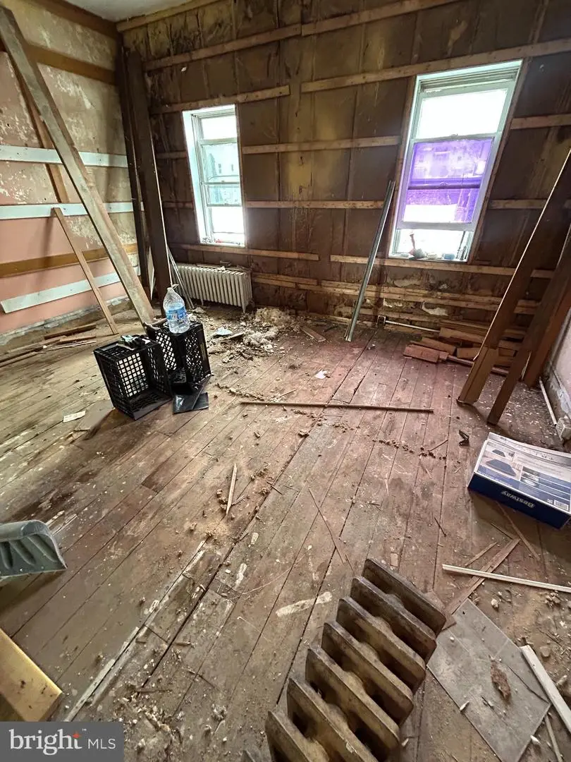 226 S 12th St, Reading, PA 19602 - #3