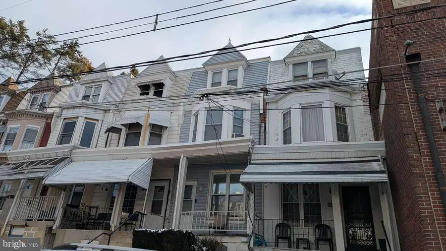 723 Thorn St, Reading, PA 19601 - #3