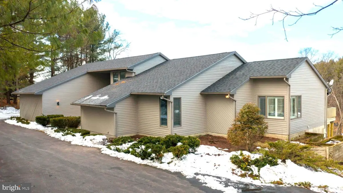 116 Clubhouse Dr, Bernville, PA 19506 - #1