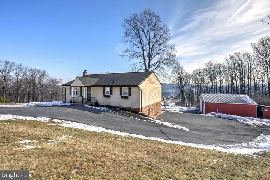 63 Preston Rd, Wernersville, PA 19565 - #2