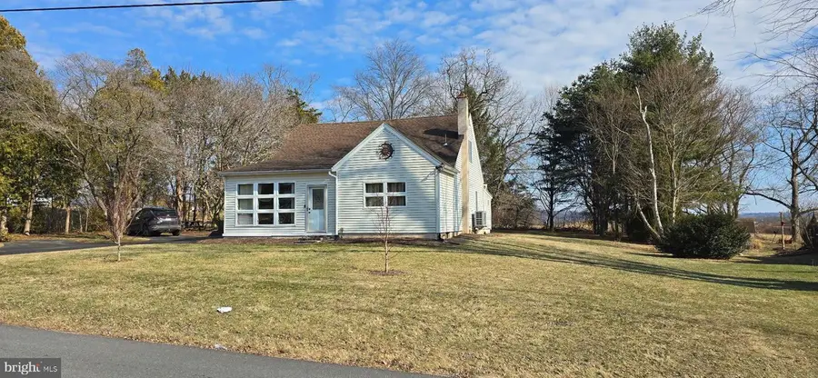 183 Worman Rd, Douglassville, PA 19518 - #2