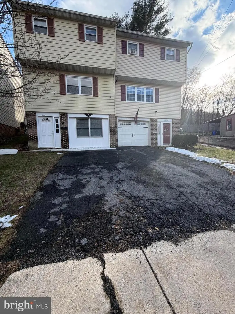 1322 Fairview St, Reading, PA 19602 - #2