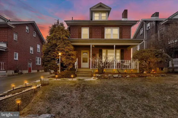 217 Revere Blvd, READING, PA 19609