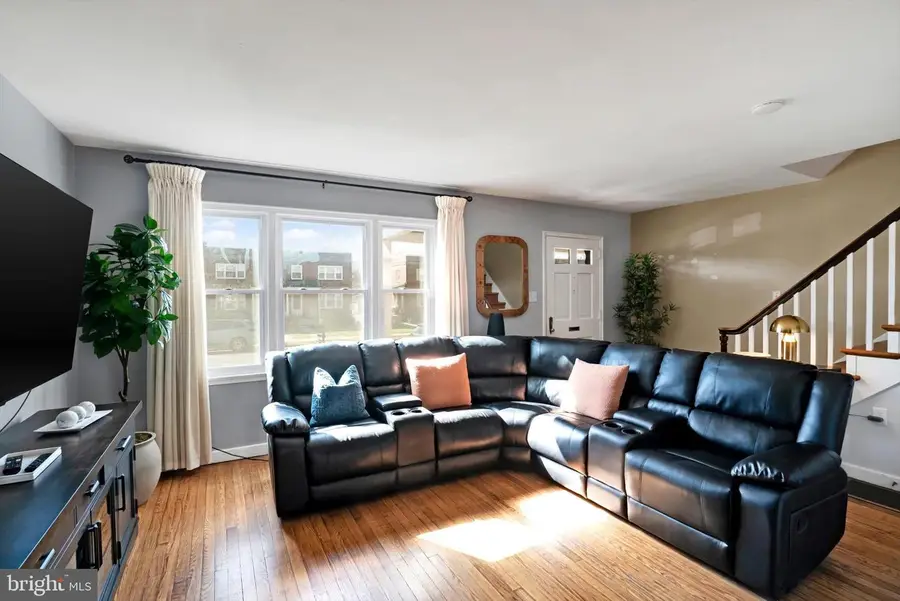 416 Sycamore Rd, Reading, PA 19611 - #3