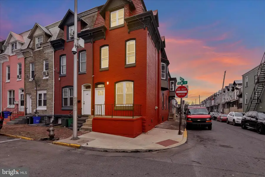 131 Elm St, Reading, PA 19601 - #2