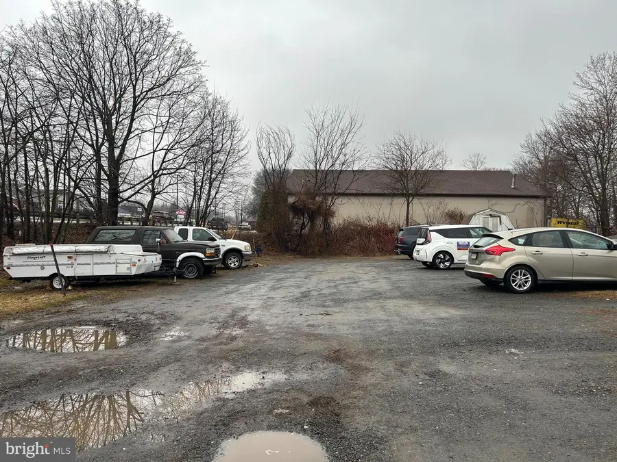 292 Schuylkill Rd, Birdsboro, PA 19508 - #2