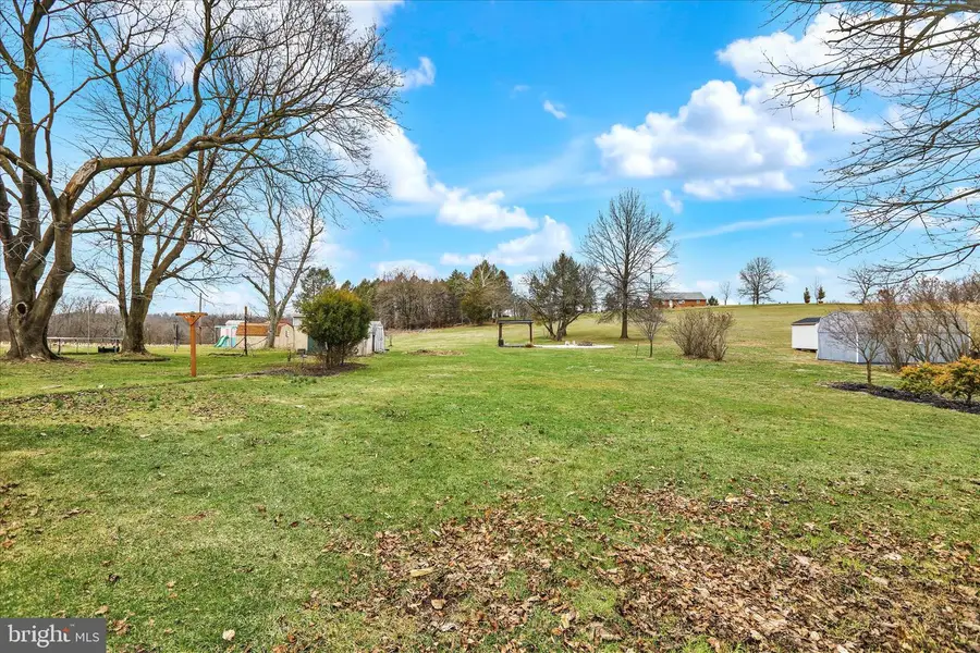 341 Chestnut St, Leesport, PA 19533 - #3