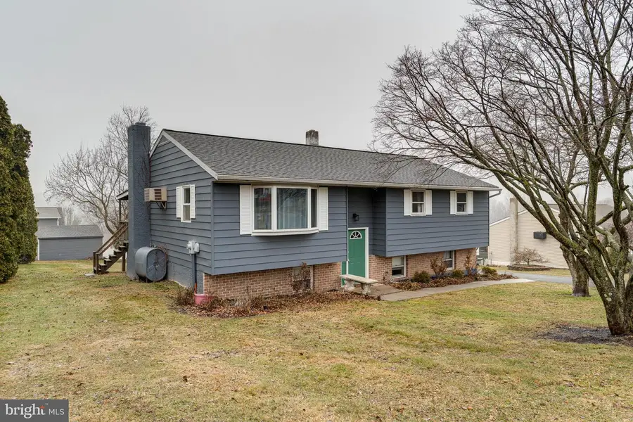 906 Berks St, Birdsboro, PA 19508 - #3