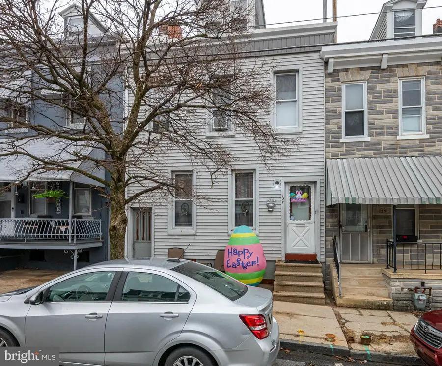 127 S 12th St, Reading, PA 19602 - #2