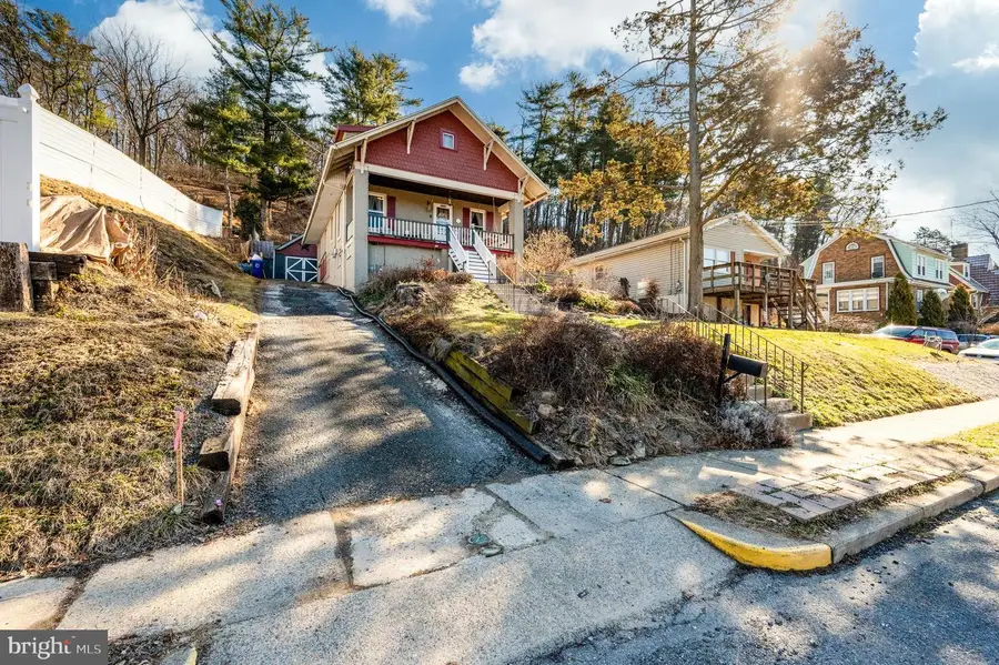 3521 Oak St, Laureldale, PA 19605 - #2