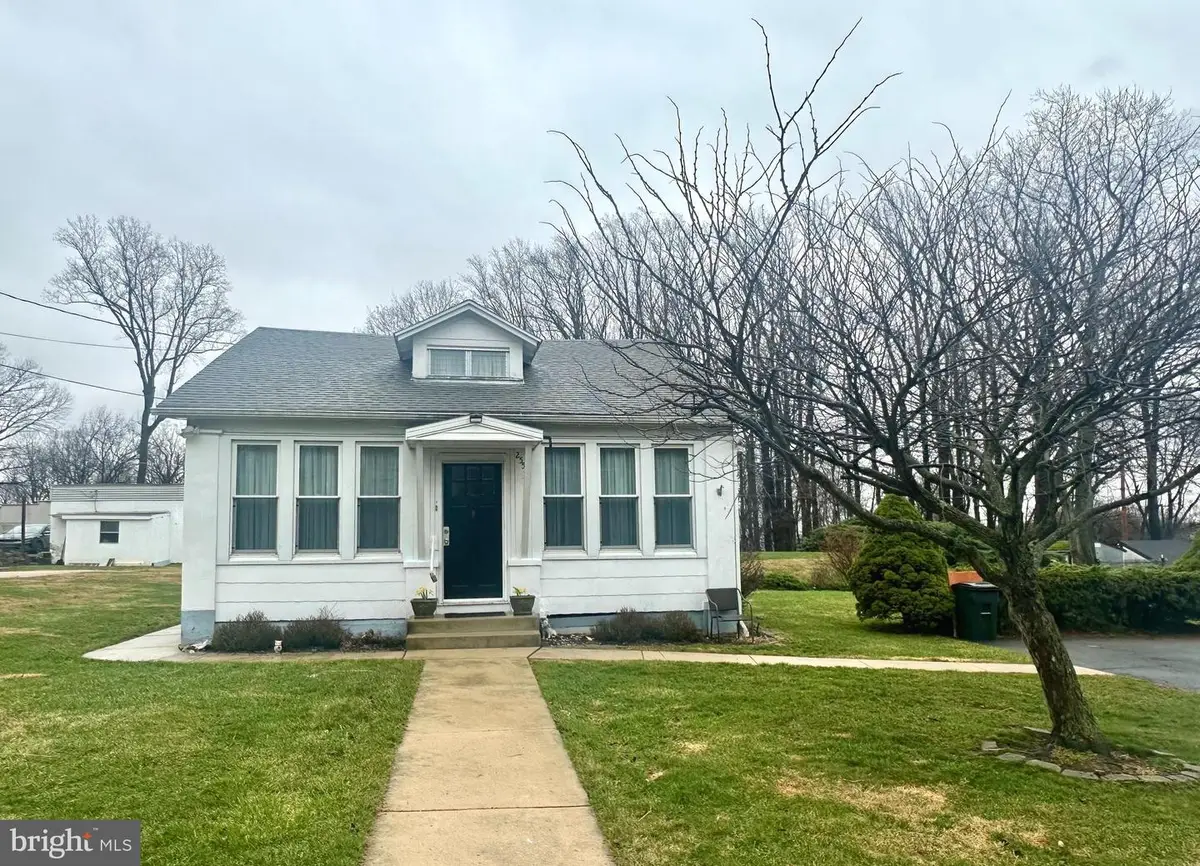 2554 Hill Rd, Reading, PA 19606 - #1