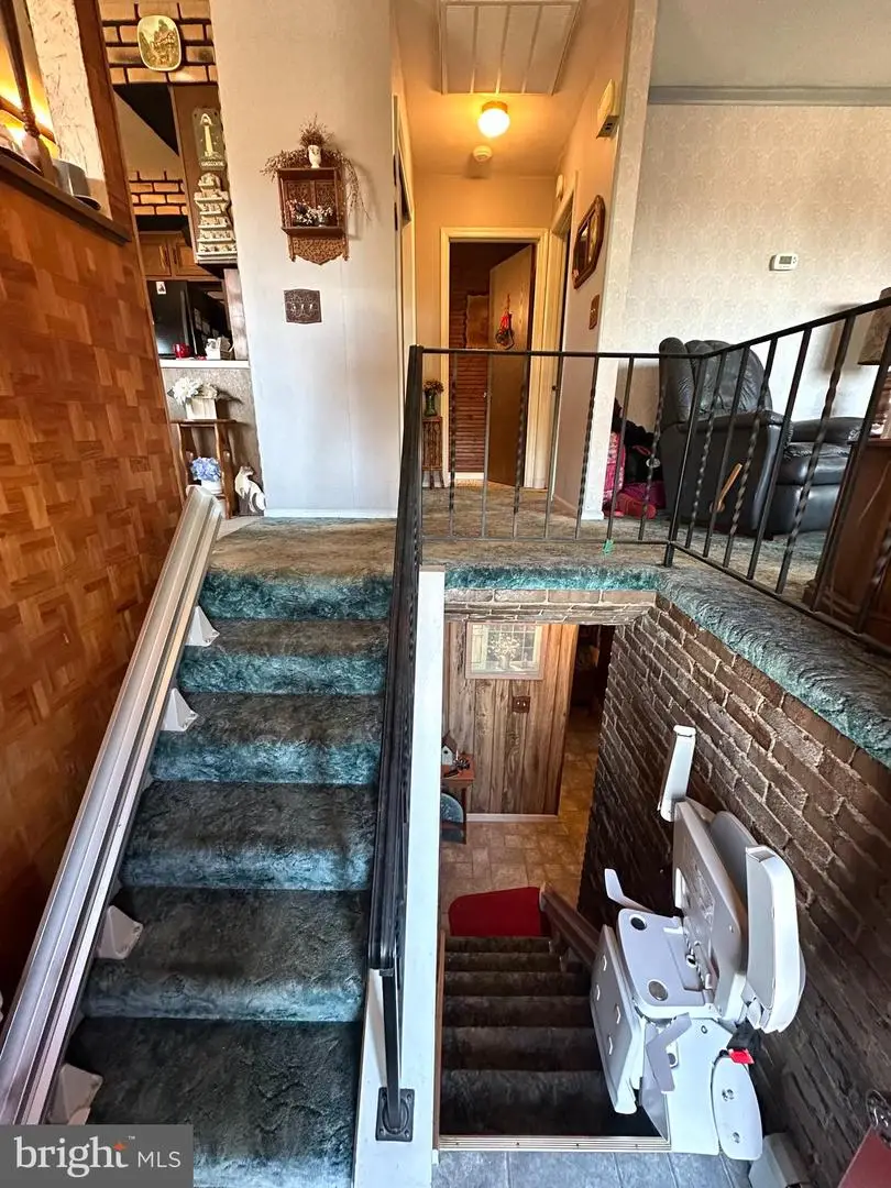 3203 Mannerchor Rd, Temple, PA 19560 - #2