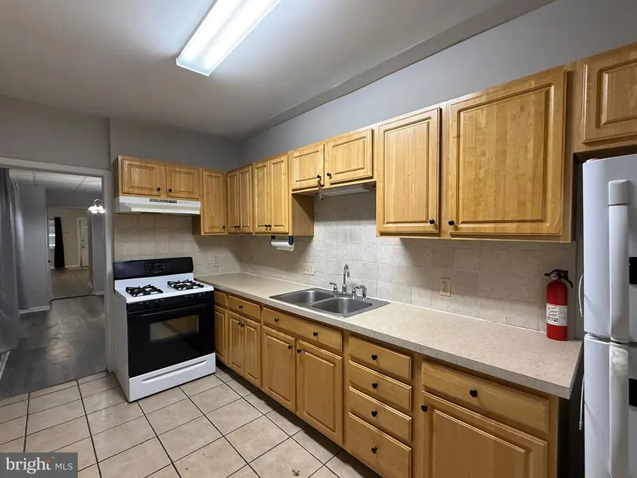 1345 N 10th St, Reading, PA 19604 - #2