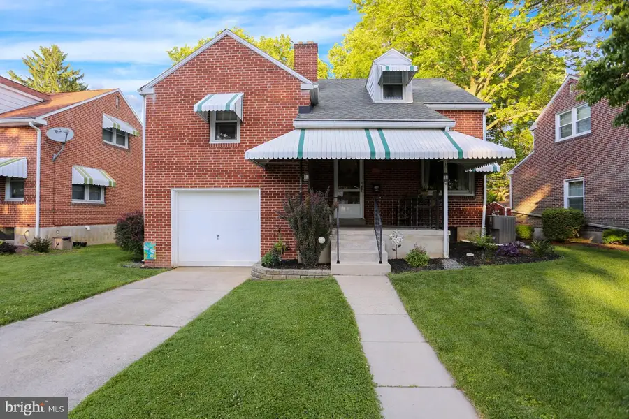 315 Dorchester Ave, Reading, PA 19609 - #2