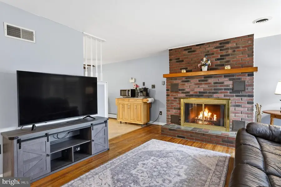 727 Highland Ave, Kutztown, PA 19530 - #3