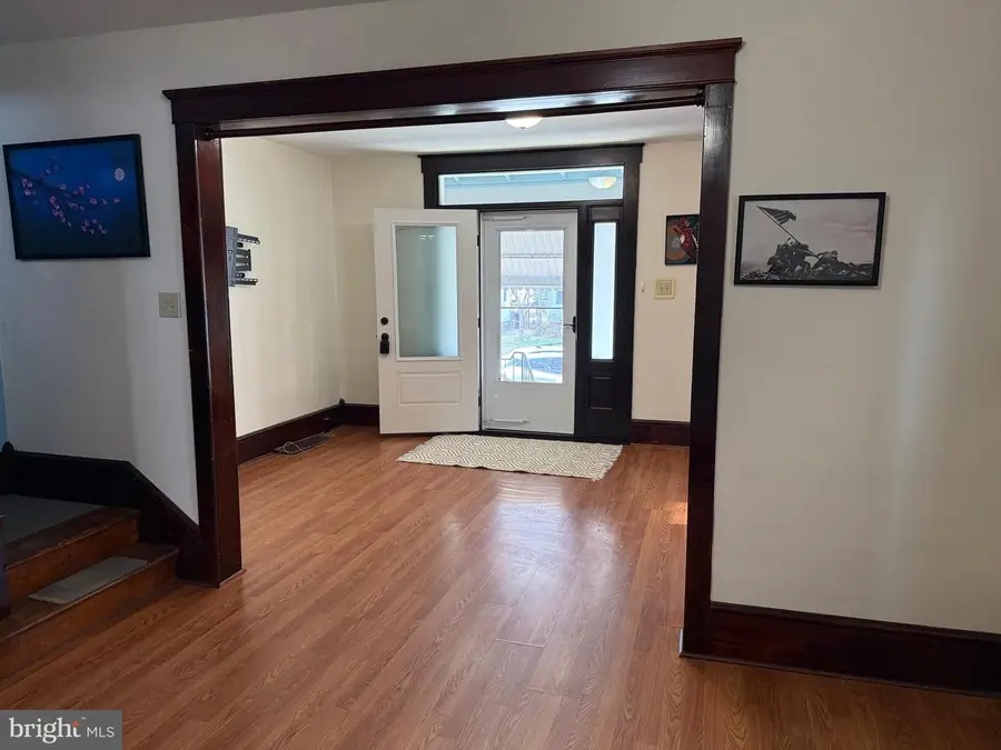 122 N Walnut St, Fleetwood, PA 19522 - #3