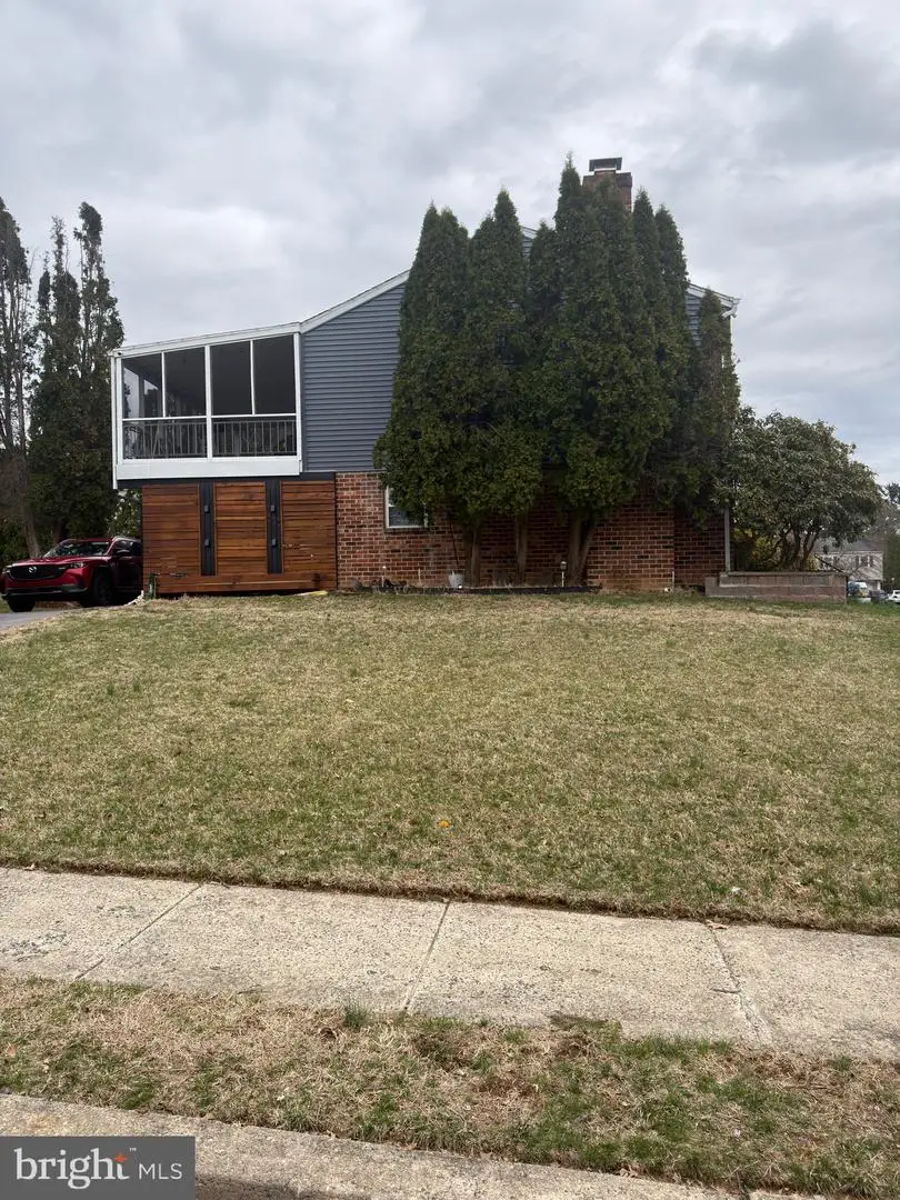 1005 Landover Dr, Reading, PA 19605 - #3