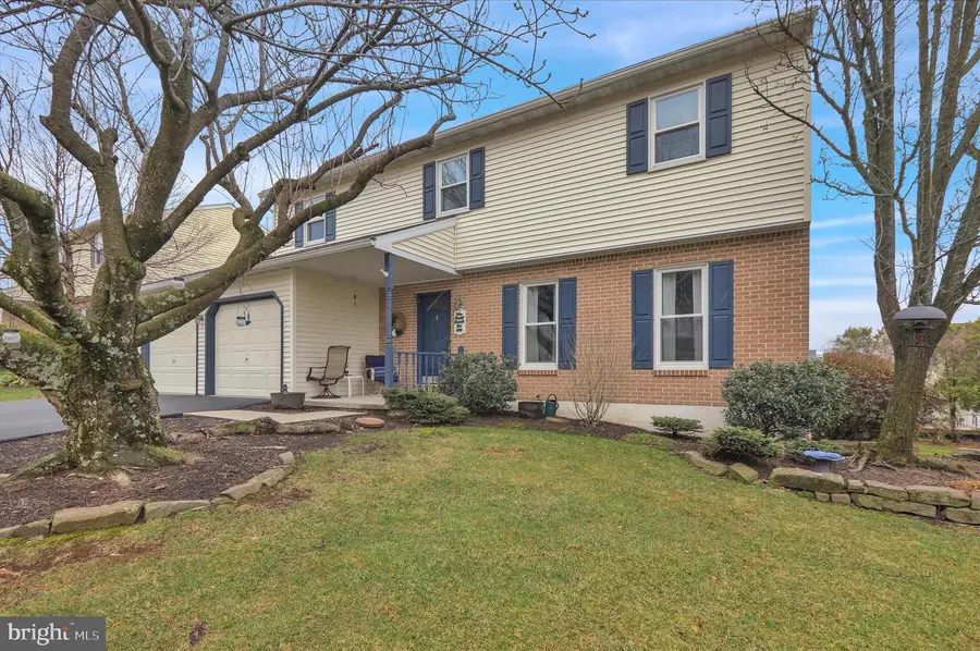 1860 S Mountain Dr, Reading, PA 19608 - #3