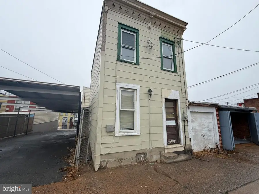 845 N 8th St, Reading, PA 19604 - #3