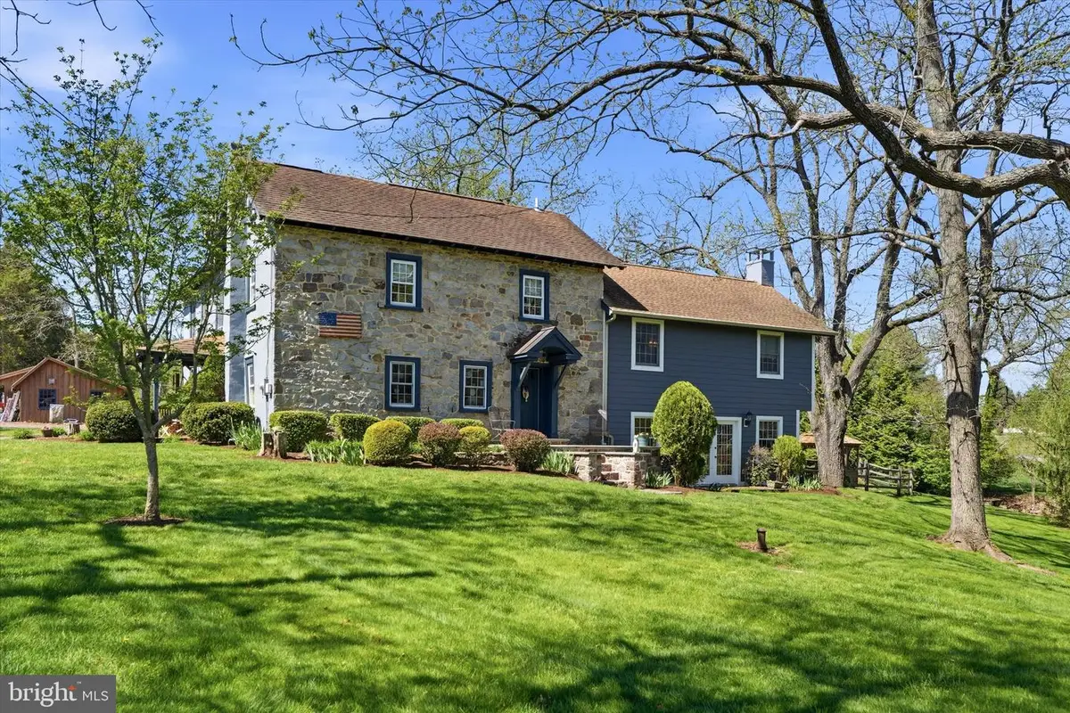 170 Red Corner Rd, Douglassville, PA 19518 - #1