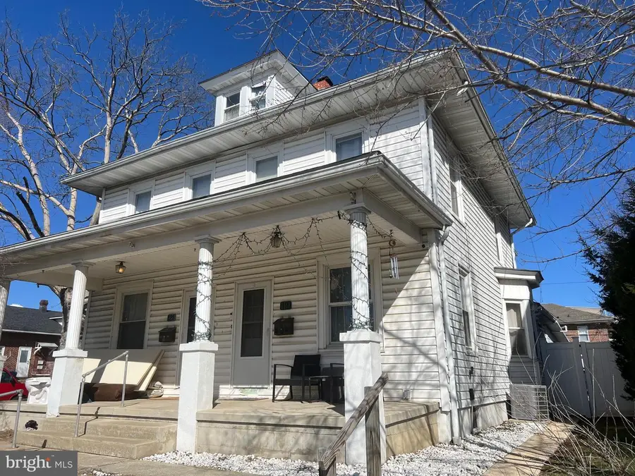 119 Woodside Ave, Reading, PA 19609 - #2