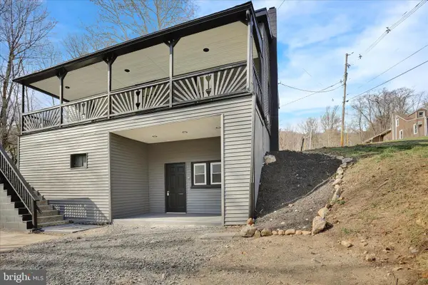 1831 Mt Laurel Rd, TEMPLE, PA 19560