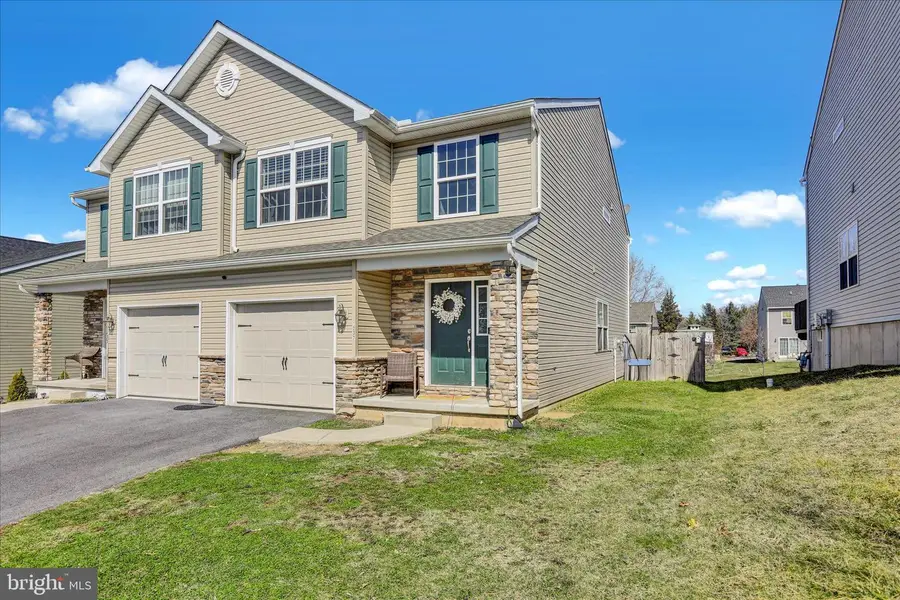 1237 Fairmont Ave, Temple, PA 19560 - #2