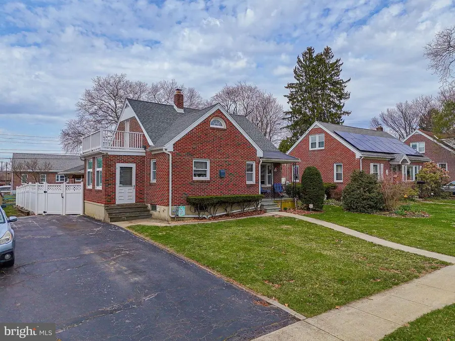 4212 5th Ave, Temple, PA 19560 - #3